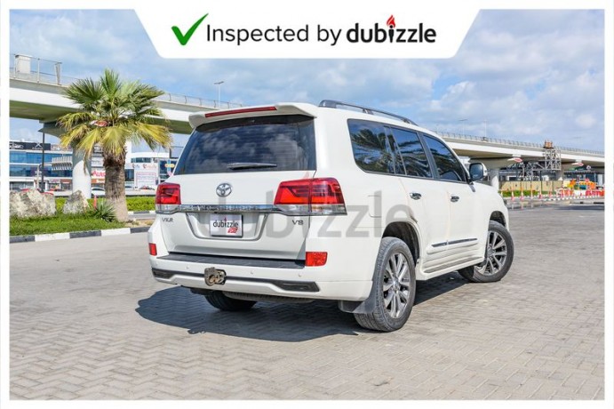 aed3192month-2016-toyota-land-cruiser-gxr-46l-8-seater-gcc-big-9