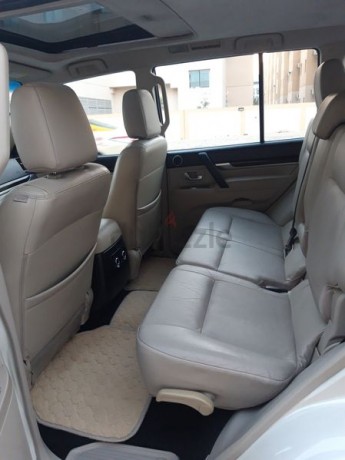 mitsubishi-pajero-full-options-gcc-car-big-2