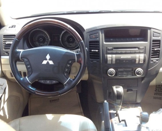 pajero-2014-full-at-34500aed-big-6
