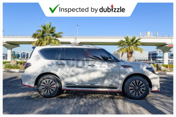 aed1638month-2014-nissan-patrol-platinum-w-nismo-kit-56l-full-service-history-8seater-gcc-big-9