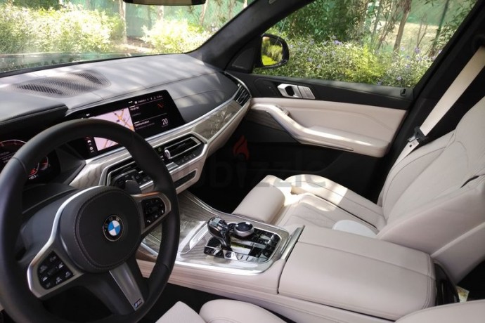 bmw-x7-50i-v8-m-package-5-years-warranty-service-contract-big-7