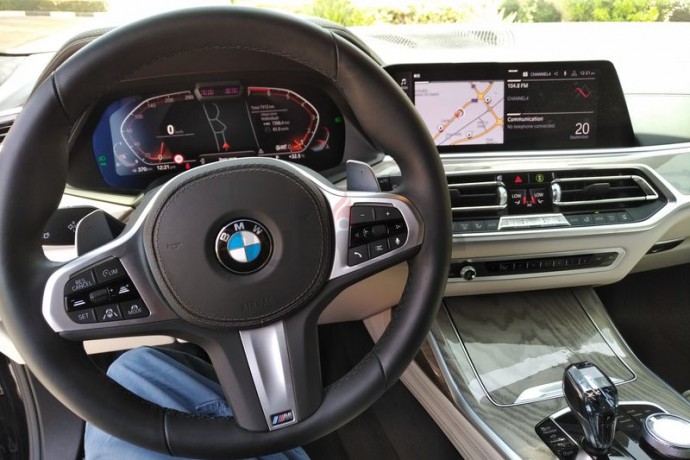 bmw-x7-50i-v8-m-package-5-years-warranty-service-contract-big-0
