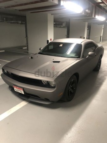 mat-grey-perfect-conditions-super-clean-dodge-challenger-2013-big-11