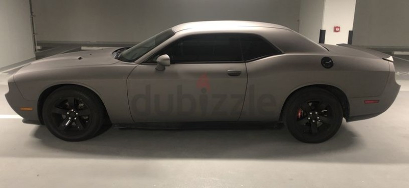 mat-grey-perfect-conditions-super-clean-dodge-challenger-2013-big-10