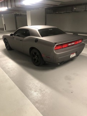 mat-grey-perfect-conditions-super-clean-dodge-challenger-2013-big-9