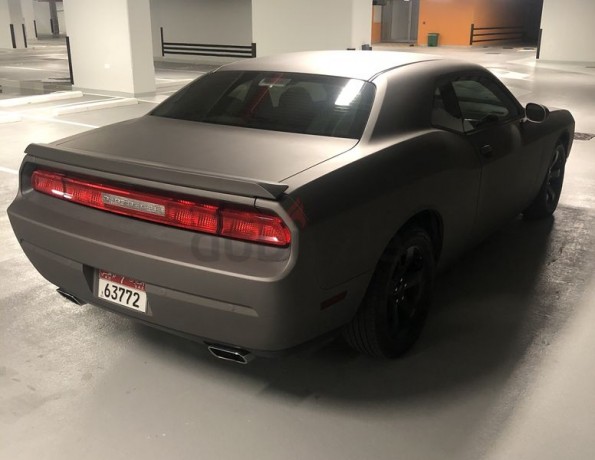 mat-grey-perfect-conditions-super-clean-dodge-challenger-2013-big-7