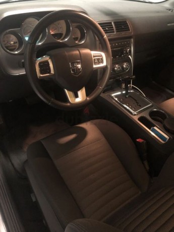 mat-grey-perfect-conditions-super-clean-dodge-challenger-2013-big-4