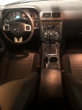 mat-grey-perfect-conditions-super-clean-dodge-challenger-2013-big-3