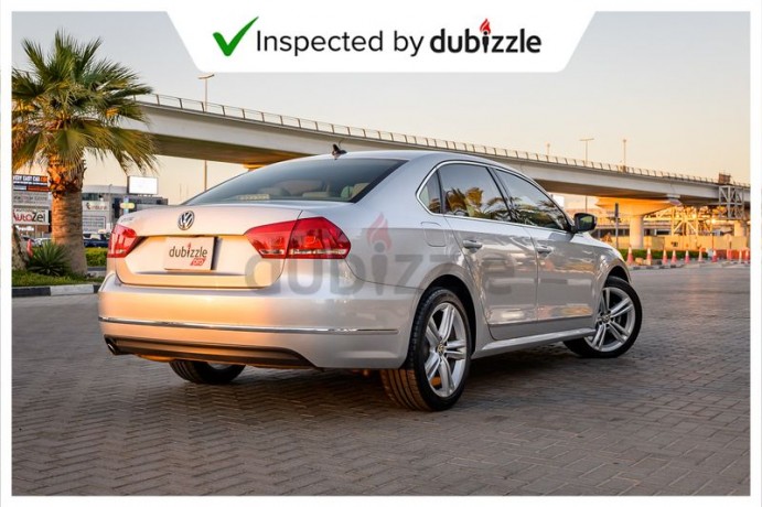 aed784month-2016-volkswagen-passat-sel-25l-full-service-history-gcc-specs-big-8