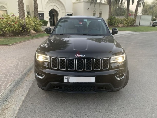 jeep-grand-cherokee-exclusive-edition-price-reduced-big-9