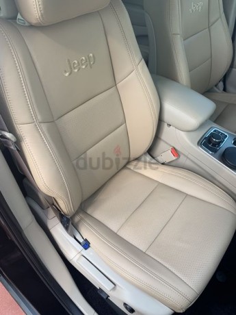 jeep-grand-cherokee-exclusive-edition-price-reduced-big-3
