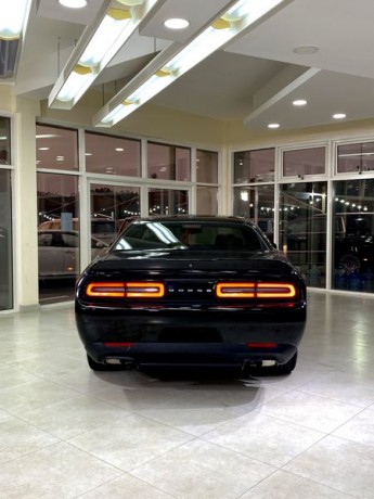dodge-challenger-2018-no-accident-big-8