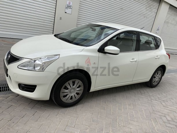nissan-tiida-2016-gcc-all-original-1st-owner-both-keys-big-0