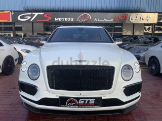 
                            
                            BENTLEY BENTAYGA W12, 2018, GCC + KIT -WARRANTY AND SERVICE CONTRACT, 02-2023 - 1 Owner
                            
                        