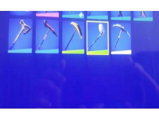 
                        بيع حساب فورتنايت سوني 4                                            