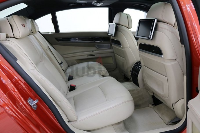 bmw-760li-m-sport-ndividual-2014-gcc-bmw-warranty-service-packagefully-loadedstunning-car-big-10