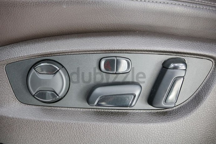 volkswagen-touareg-sport-2016-gcc-april-2021-volkswagen-warrantyfully-loaded-big-4