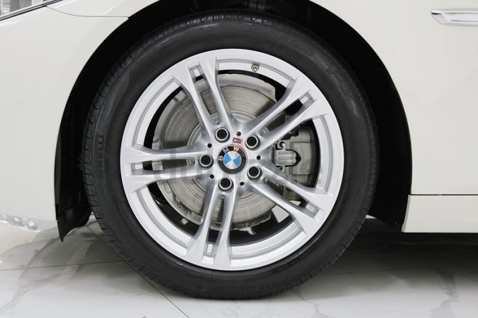 bmw-520i-m-sport-2016-gcc-july-2022-bmw-warranty-service-packagelow-kms-big-0