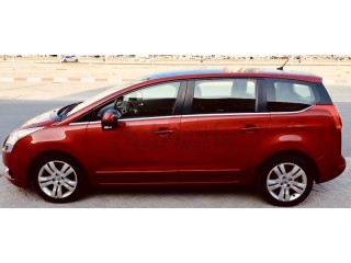 
                            
                            Peugeot 5008 2012 model GCC full option both keys
                            
                        