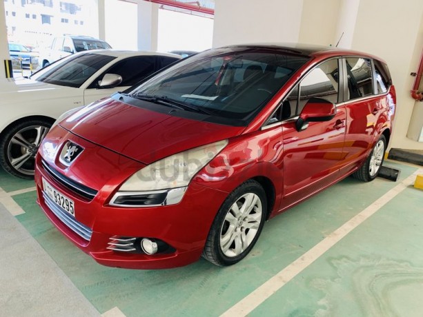 peugeot-5008-2012-model-gcc-full-option-both-keys-big-2