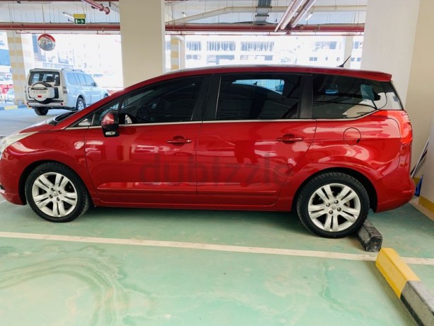 peugeot-5008-2012-model-gcc-full-option-both-keys-big-1
