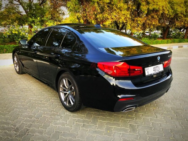bmw-5-series-520i-m-sport-big-13