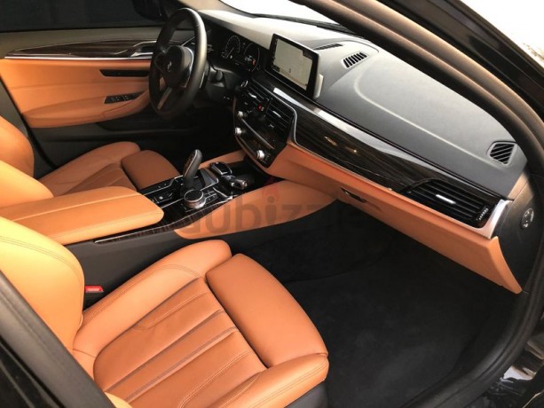 bmw-5-series-520i-m-sport-big-9