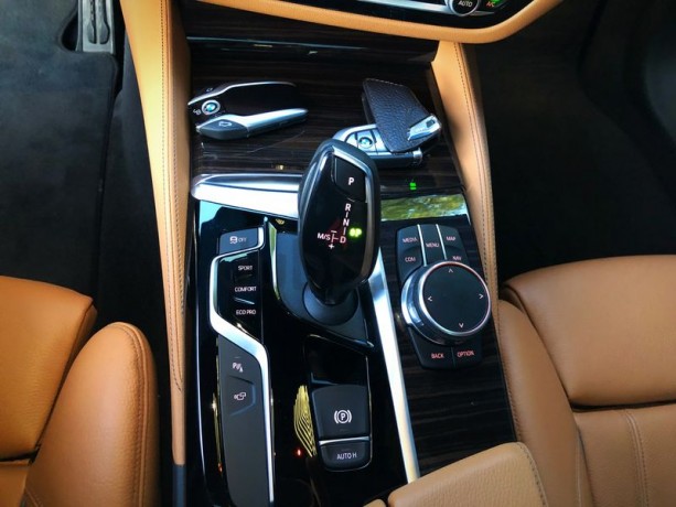 bmw-5-series-520i-m-sport-big-3