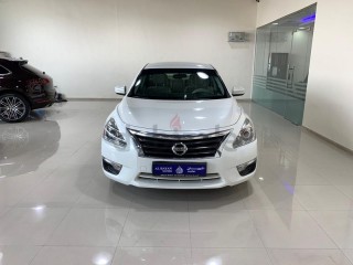 
                            
                            نيسان التيما ابيض /بيج خليحي
                            
                        