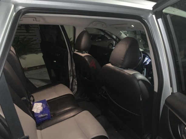 nissan-rouge-us-spec-great-condition-for-39-k-big-11