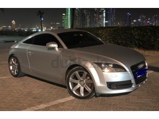 
                            
                            Beautiful Audi TT, 2009, 3.2l, V6
                            
                        