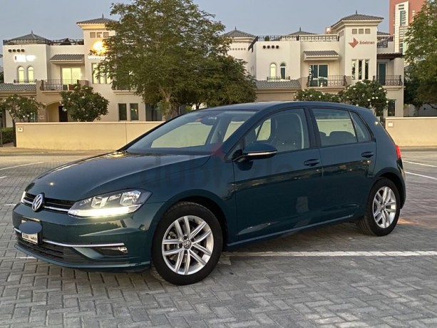 2017-volkswagen-golf-tsi-big-7