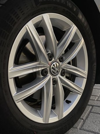2017-volkswagen-golf-tsi-big-5