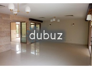 Luxurious Upgraded And Well Maintained Town House