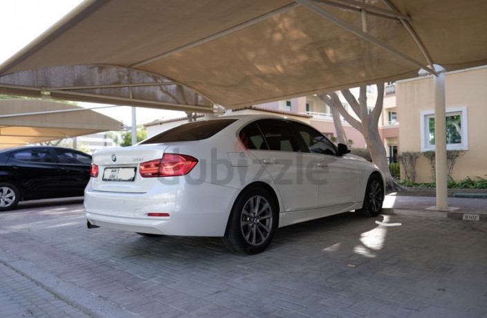 bmw-318i-gcc-full-service-history-with-service-contract-big-5