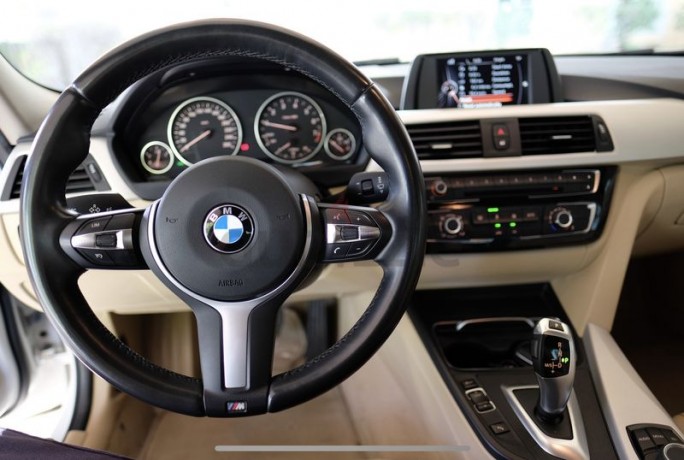 bmw-318i-gcc-full-service-history-with-service-contract-big-3