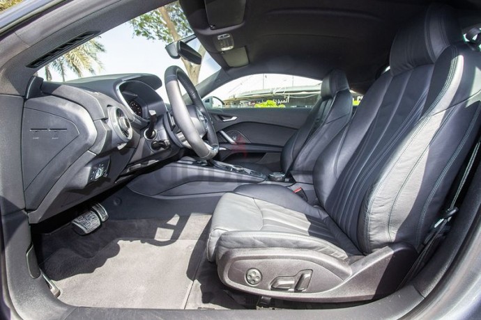 audi-tt-2016-fsh-gcc-1550-aedmonthly-1-year-warranty-unlimited-km-big-2