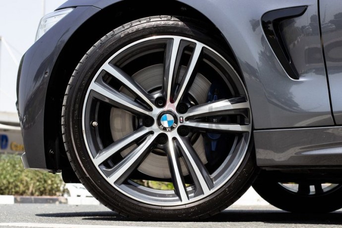 bmw-440i-2016-gcc-1940-aedmonthly-under-warranty-from-agmc-til-2021-big-0