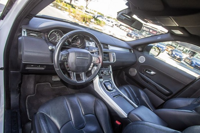 land-rover-evoque-2015-gcc-assist-and-facility-in-down-payment-1745-aedmonthly-1-year-war-big-3