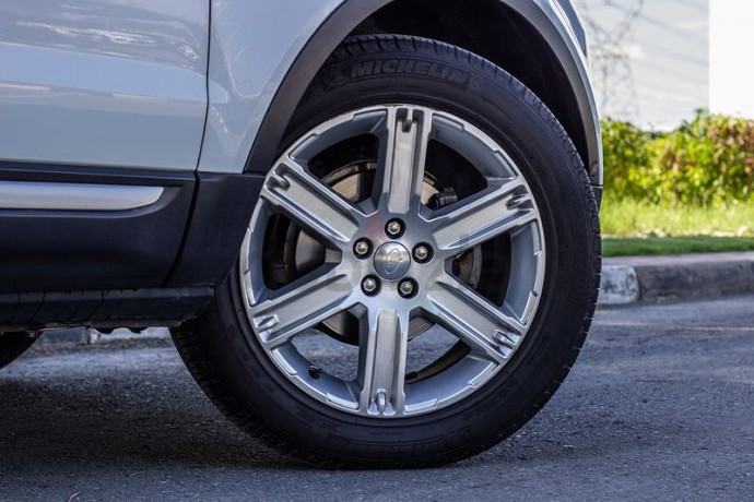 land-rover-evoque-2015-gcc-assist-and-facility-in-down-payment-1745-aedmonthly-1-year-war-big-0