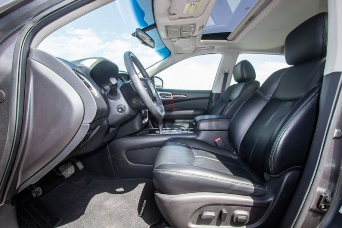 nissan-pathfinder-sv-full-option-2016-1540-aedmonthly-under-dealer-warranty-big-3