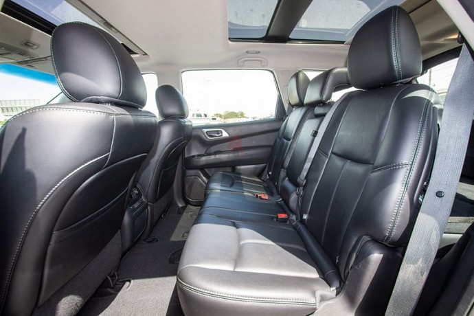 nissan-pathfinder-sv-full-option-2016-1540-aedmonthly-under-dealer-warranty-big-2