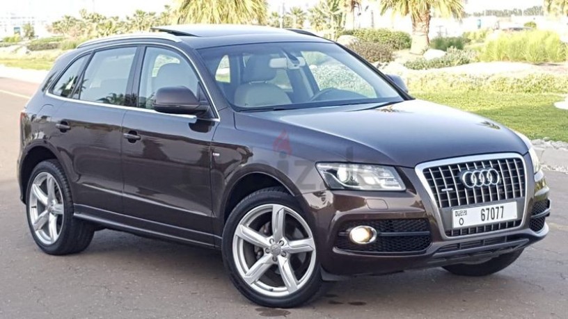 unique-audi-q5-v4-20-quattro-s-line-top-of-the-range-500-accidents-and-paint-free-gcc-big-13