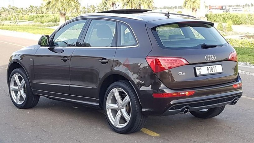 unique-audi-q5-v4-20-quattro-s-line-top-of-the-range-500-accidents-and-paint-free-gcc-big-9