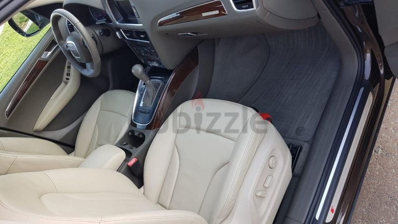 unique-audi-q5-v4-20-quattro-s-line-top-of-the-range-500-accidents-and-paint-free-gcc-big-0
