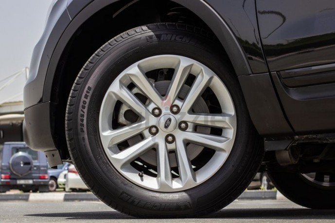 ford-explorer-4wd-2015-gcc-assist-and-facility-in-down-payment-1060-aedmonthly-big-0