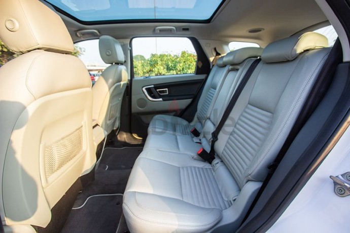land-rover-discovery-2016-gcc-assist-and-facility-in-down-payment-1-year-warranty-big-2