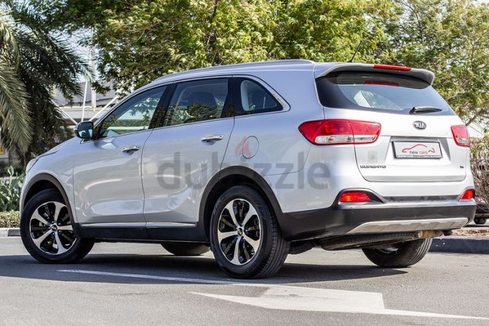 kia-sorento-2017-gcc-assist-and-facility-in-down-payment-1050-aedmonthly-1-year-warranty-big-9