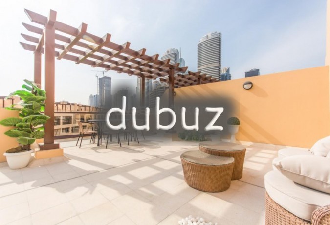 pool-and-garden-facing-dubai-skyline-view-big-18