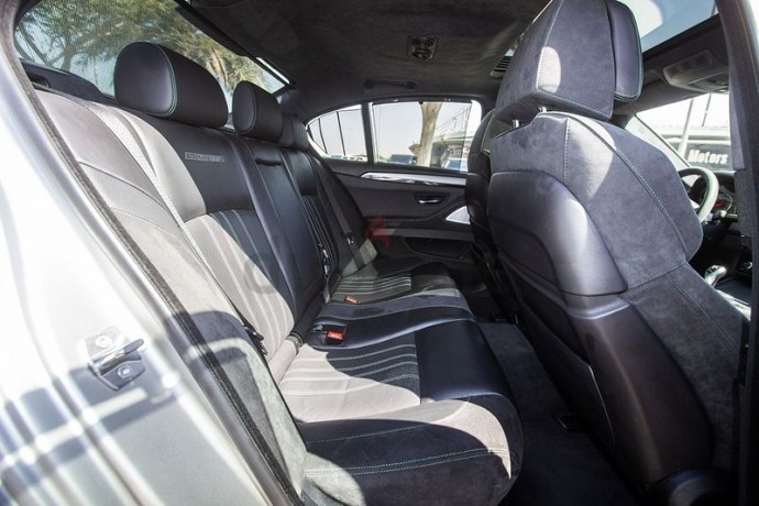 bmw-m5-30th-anniversary-2015-gcc-3115-aedmonthly-under-agmc-warranty-til-022021-or-120000km-big-6